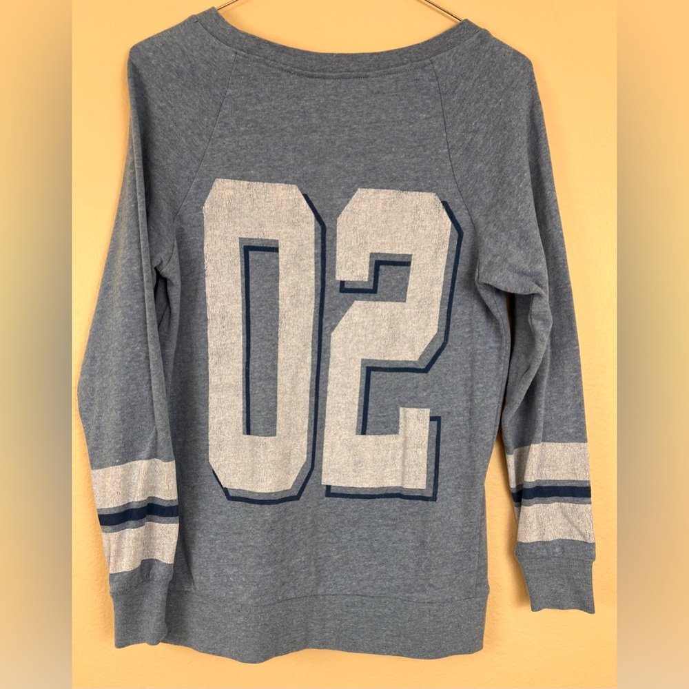 Disney Stitch Long Sleeve Grey Shirt Jersey Size XS - Picture 4 of 4